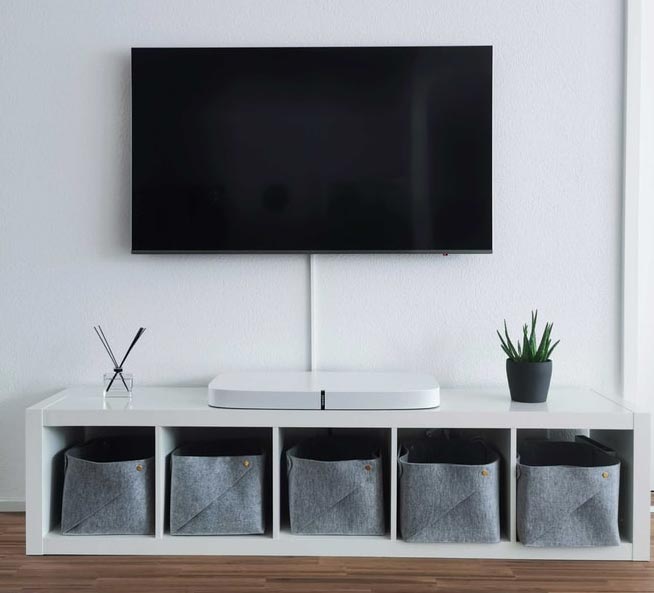 TV Hanging Installation Services Miami Florida InControlTek | Miami Security Cameras & Surveillance, Cabling & Networking, Audio & Video, Smart Home Automation